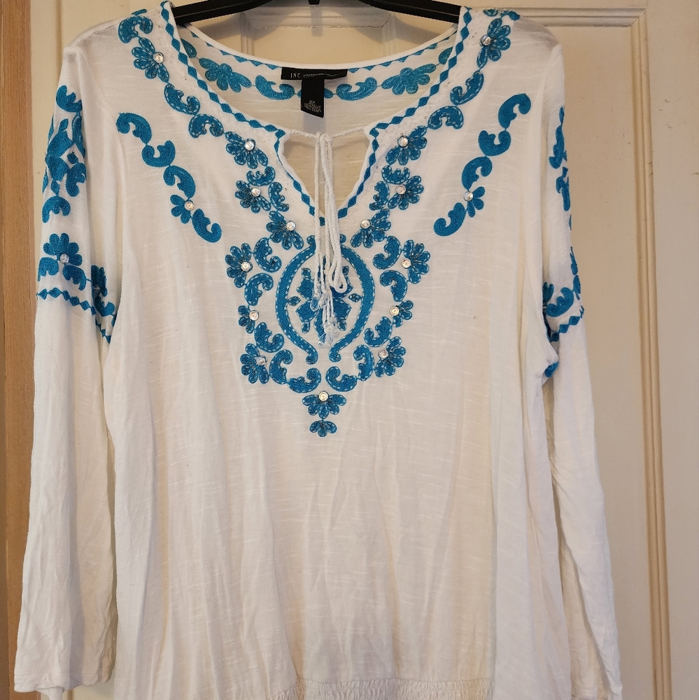 INC 2X White Blouse With Aqua Embroidery